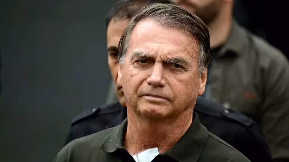 Moraes autoriza prisão domiciliar para Bolsonaro por 90 dias