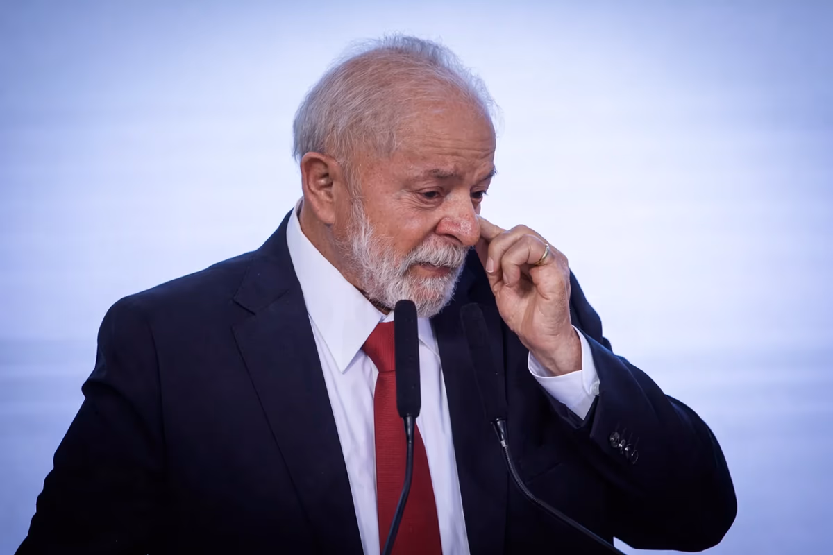 Lula diz que não decidiu sobre reeleição