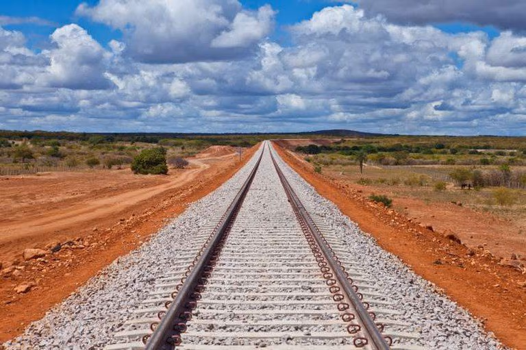 PSOL e entidades acionam STF contra Ferrogrão