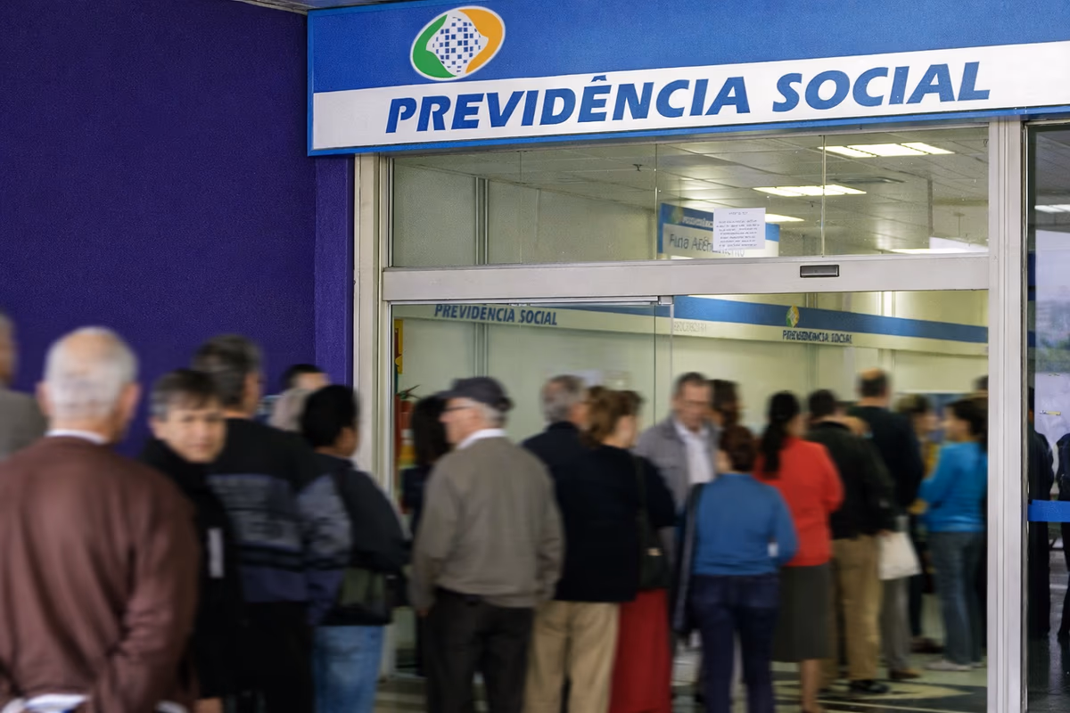 Fila do INSS bate recorde e passa de 3,1 milhões de pedidos