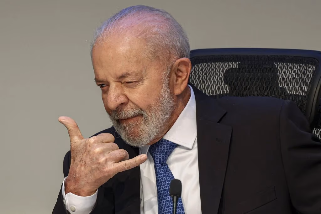 Governo ignora peso dos impostos e culpa consumidor por dívidas