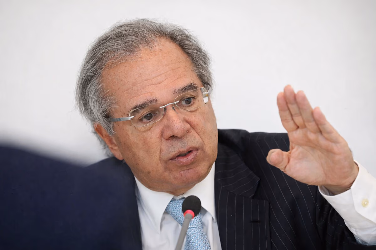 Dívida explode e juros disparam: Guedes massacra governo Lula por 'gastança criminosa'