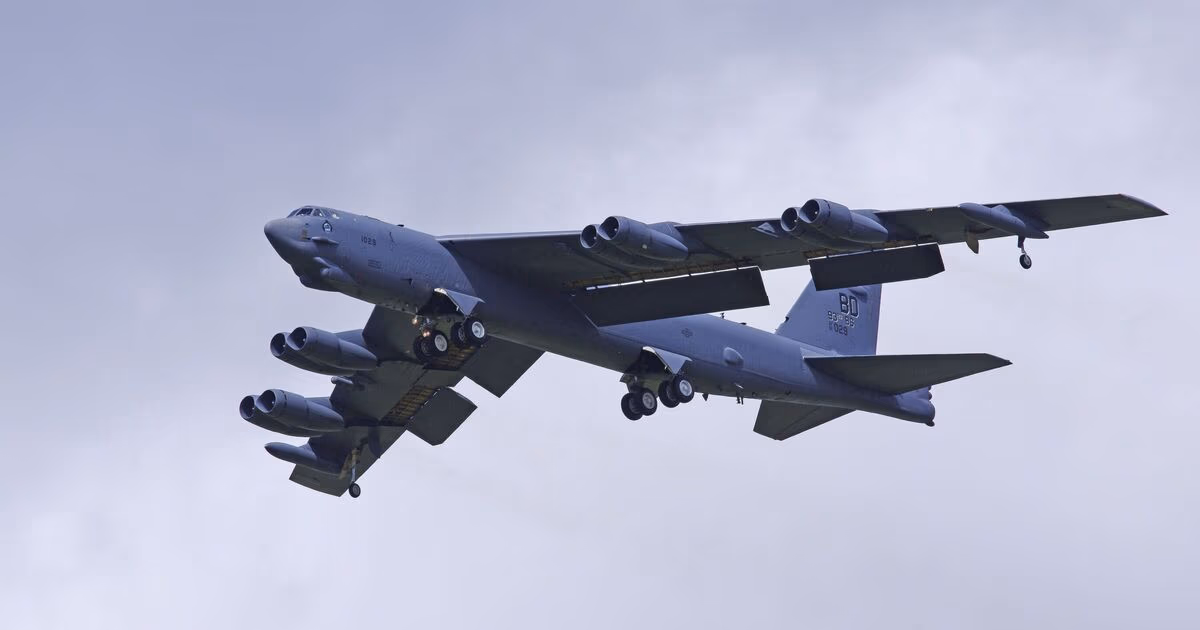 Bombardeiros B-52 dos EUA sobrevoam Irã pela 1ª vez em missão terrestre